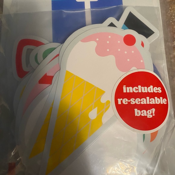 New in Package Teacher Classroom Spring Seasons Decor 96 pieces - Picture 3 of 4